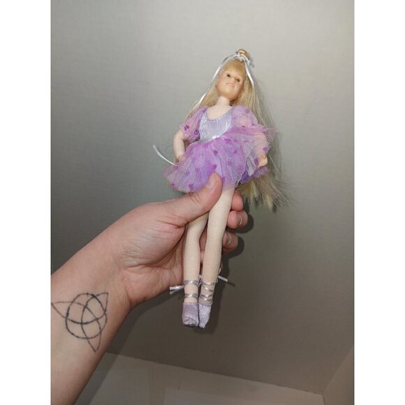 Vintage Only Hearts Club Doll Karina Grace in Purple Heart Ballet Outfit - Picture 3 of 5